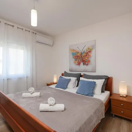 Sunset Apartment